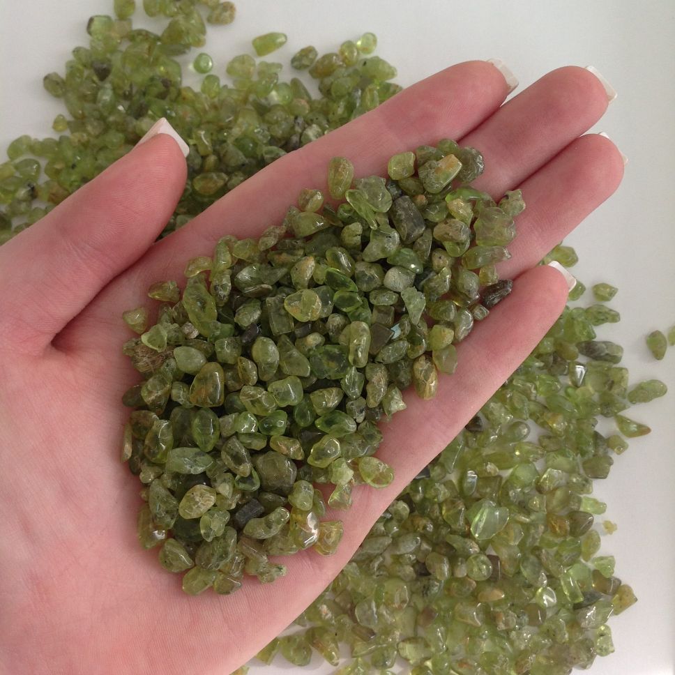 Peridot Chips (IN) - 250g Peridot Chips (IN) - 250g